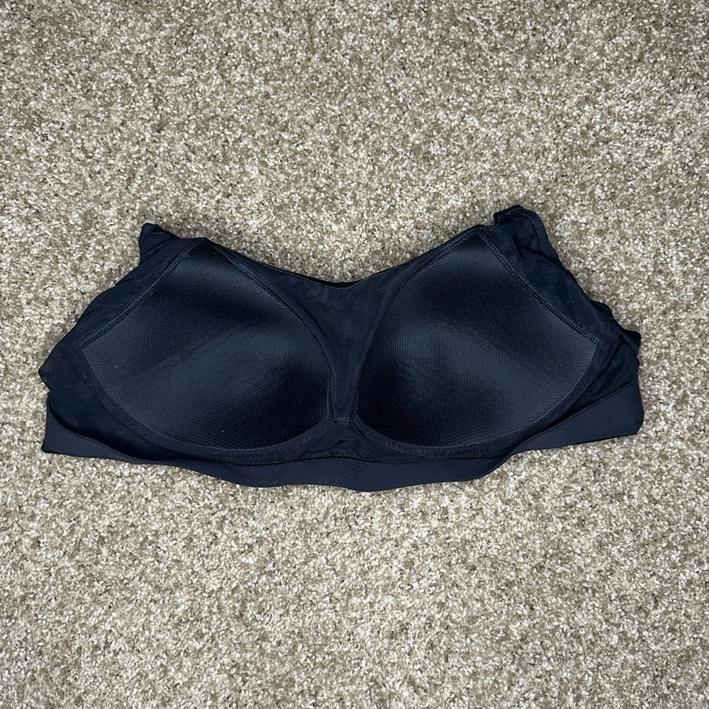 Old Navy - Women’s Padded Sports Bra - Picture 4 of 5